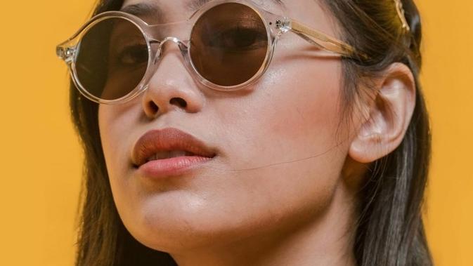 Musim Panas Lebih Keren  dengan Kacamata  Kekinian  Fashion 