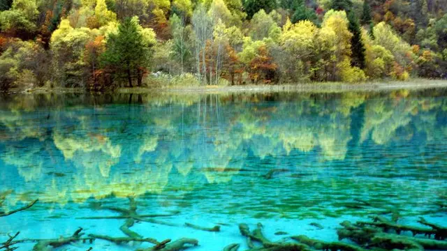 6 Danau Terindah di Dunia, Potretnya Bikin Kagum