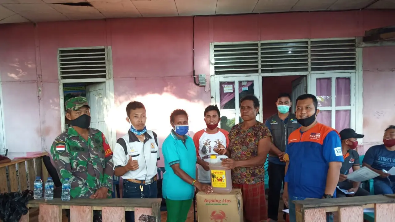 Perjuangan Petugas BRI Salurkan Bansos di Merauke, Hadapi Medan Berat dan Sempat Dikira Hilang