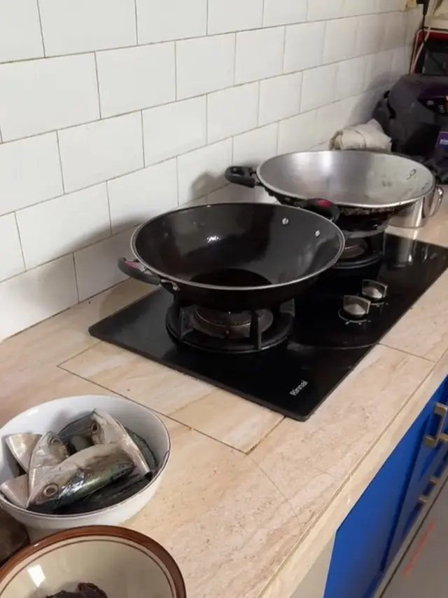 Dapur Sederhana Rumah Nursyah Ibunda Indah Permatasari