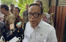 Wamenaker Ebenezer Tiba di Gedung KPK Usai Terjaring OTT, Nasib Ditentukan 1x24 Jam