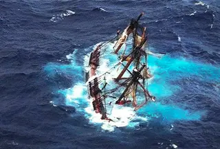 Ilustrasi Kapal Tenggelam