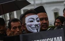 FOTO: Aksi Kamisan ke-804, Masyarakat Sipil Beri Petisi untuk Penguasa di Istana