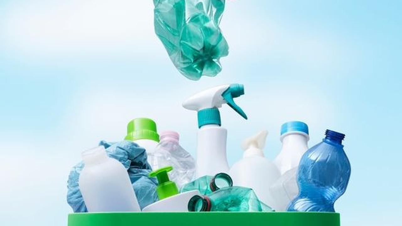 Le Minerale Gandeng PT Polindo Utama, Bukti Nyata Dukung Misi KLHK Kurangi Sampah Nasional