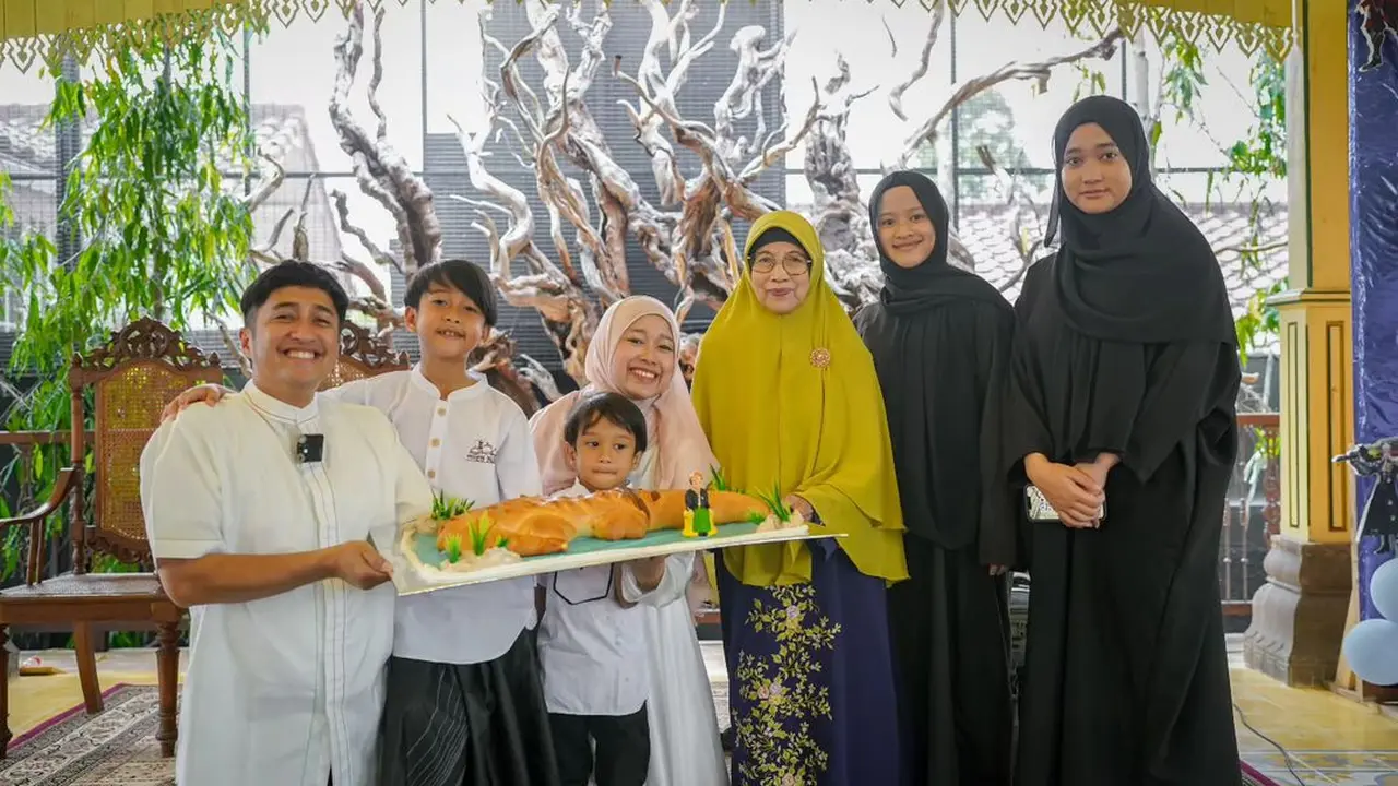 Potret Chafidz Djalu Anak Keempat Irfan Hakim Setelah Jalani Khitan, Salah Satu Langkah Bersuci