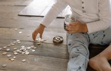 Cegah Anak Terjebak FOMO & Utang, Ini Cara Mengenalkan Uang Sejak Dini