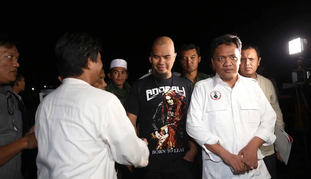 "Dalam 20 hari ke depan kita tahan," kata Kombes Martinus Sitompul dalam diskusi bertajuk "Dikejar Makar" di kawasan Cikini, Jakarta Pusat, Sabtu (3/12/2016) seperti dilansir Liputan6. (Nurwahyunan/Bintang.com)