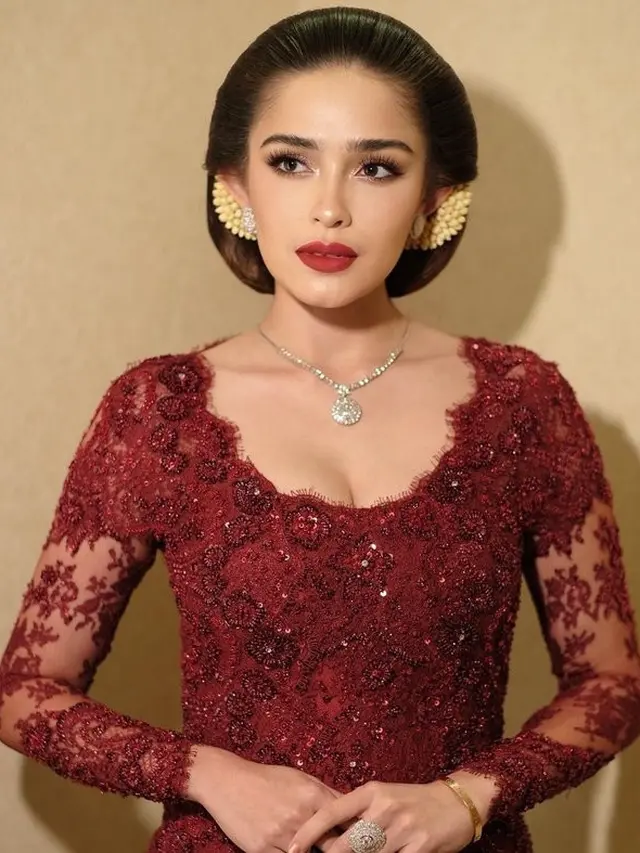 [Fimela] Yasmine Wildblood