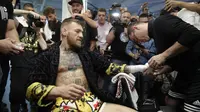 McGregor Sesumbar Bakal Jadi Dewa Tinju 