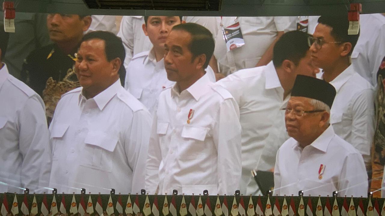 Sekjen Gerindra Puji Jokowi: Saya Bangga Pak Presiden Datang dengan Baju Warna Putih