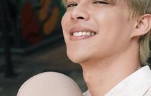 Potret Terbaru Rey Mbayang dengan Rambut Blonde, Makin Ganteng Disebut Mirip Banget Song Kang