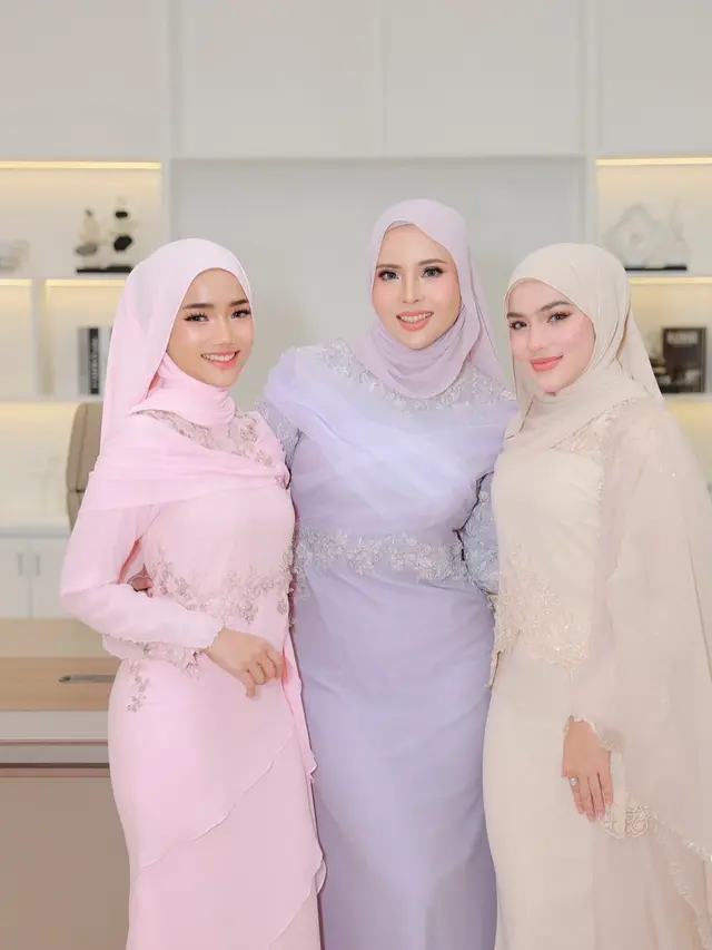 6 Potret Fuji dan Davina Karamoy Jadi Model Hijab di Malaysia, Pancarkan Pesona