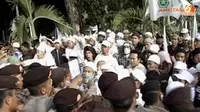 [VIDEO] Protes Pembebasan Corby, Massa FPI Datangi Istana