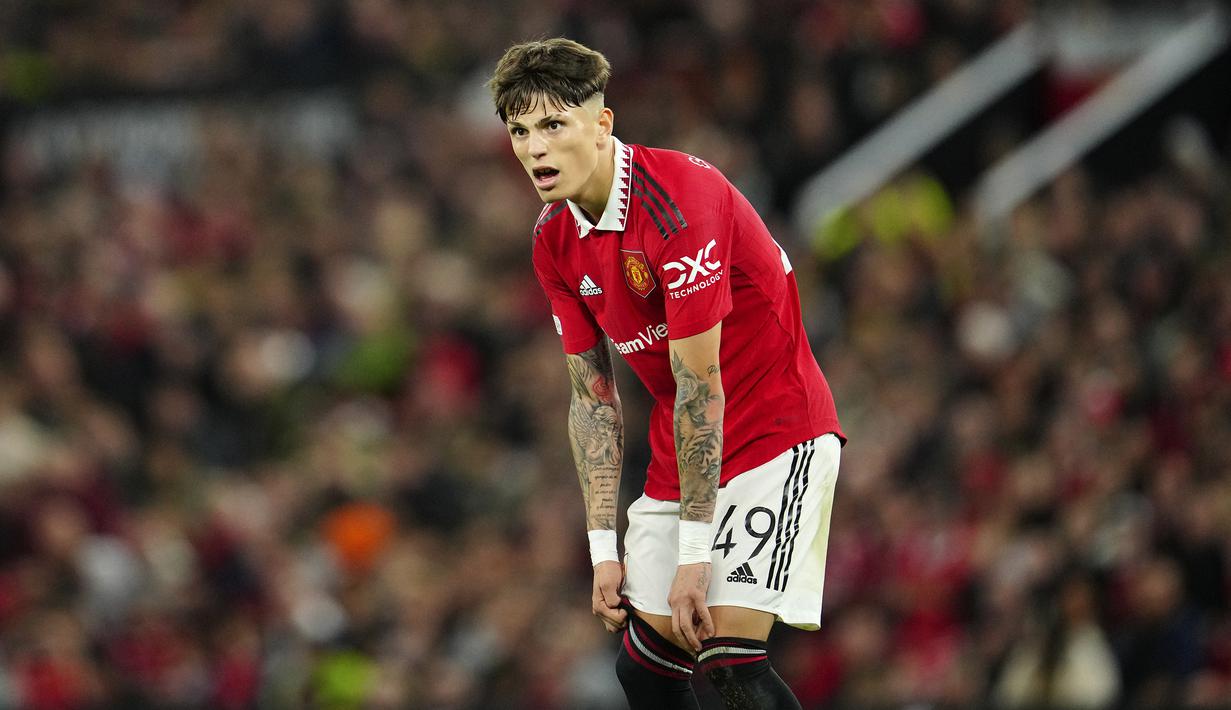 Pada musim 2022/2023, Alejandro Garnacho total telah bermain dalam 4 laga. Tiga di antaranya terjadi di Liga Europa dan satu laga lagi di pekan pertama Liga Inggris 2022/2023 kontra Brighton and Hove Albion. (AP/Jon Super)