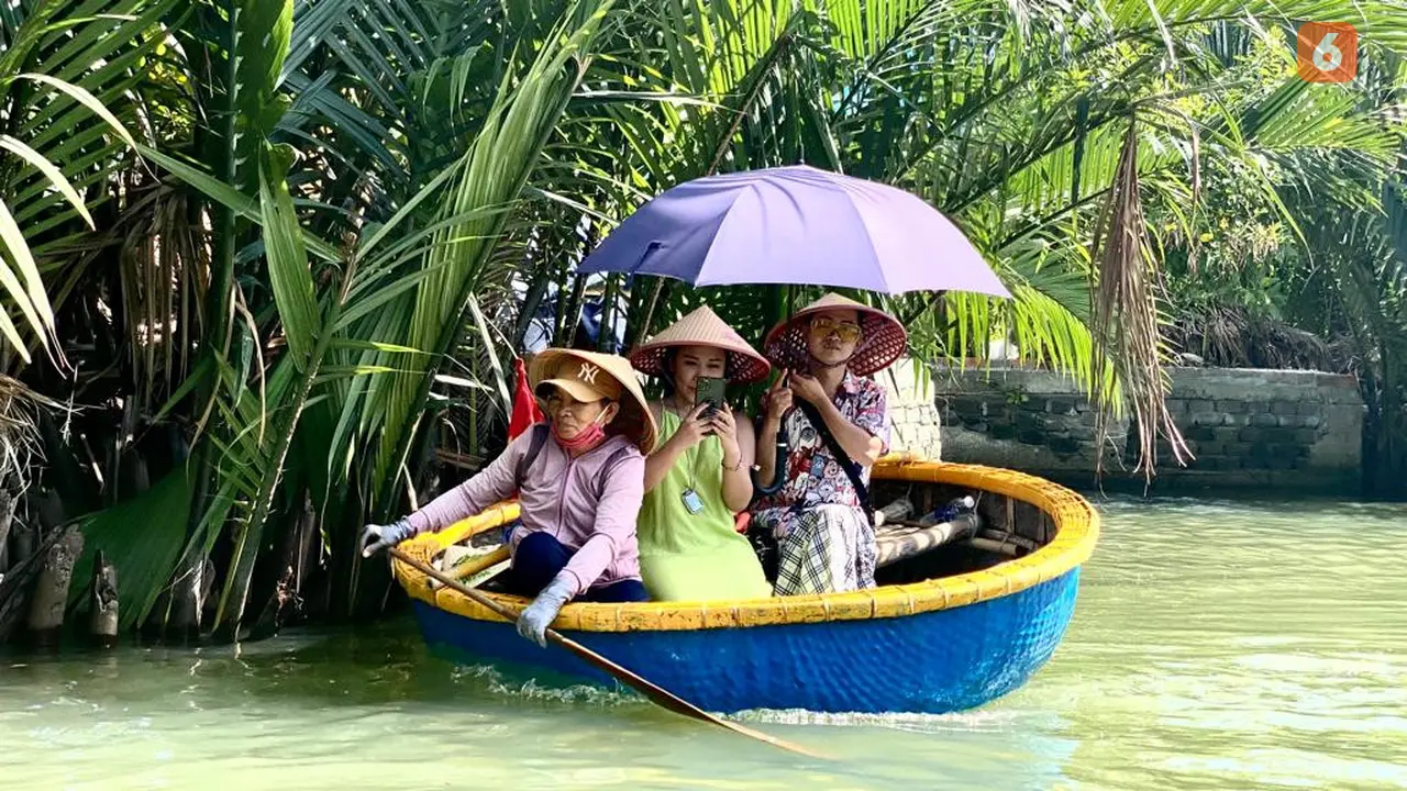 Vietnam Sulap Tempat Persembunyian Perang Jadi Destinasi Wisata Coconut Village, Susur Sungai dengan Perahu Berbentuk Mangkuk