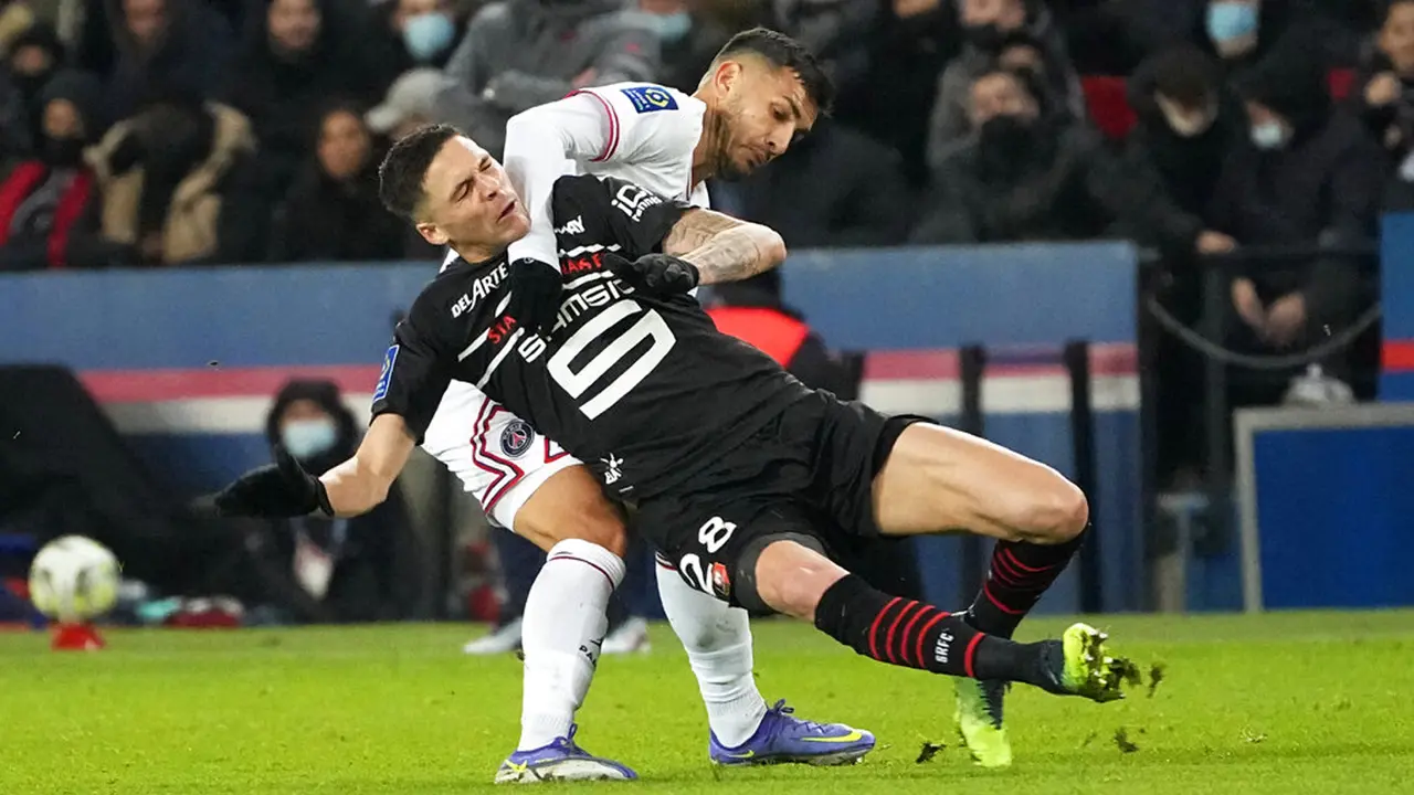 FOTO: Gol Dramatis Mbappe Bawa PSG Kalahkan Rennes