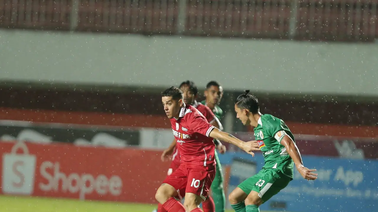 Persis Solo