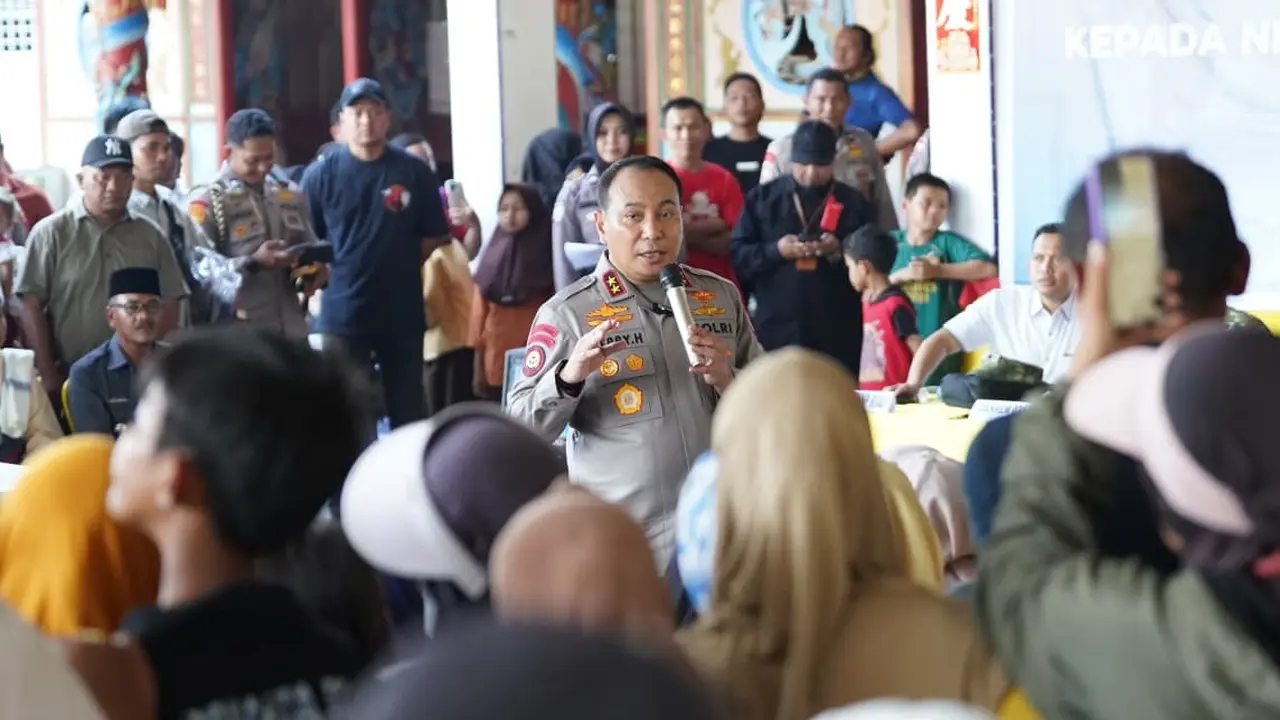 Kapolda Riau Irjen Herry Heryawan turun langsung ke Panipahan, Kecamatan Pasir Limau Kapas, Kabupaten Rokan Hilir, Kamis (16/4) (Istimewa)