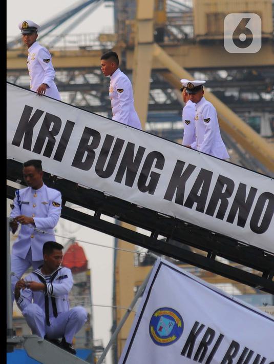 KRI tersebut memiliki panjang 73 meter, lebar 12 meter, dan tinggi 5 meter. Korvet Bung Karno memiliki berat 650 ton dengan anak buah kapal sebanyak 55 orang personel dengan kecepatan jelajah 22 knot serta kecepatan maksimal 24 Knot. (merdeka.com/Imam Buhori)