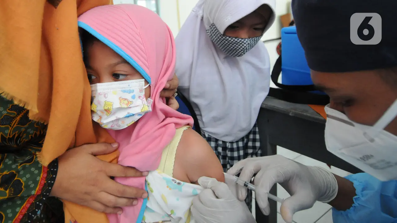 Ekspresi Anak-Anak Saat Kegiatan Bulan Imunisasi Anak Sekolah