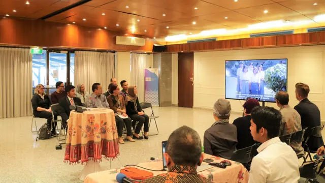 Komunitas Bahasa Kita terdiri dari warga negara Indonesia di Perth, Australia Barat yang memiliki minat belajar berbahasa Indonesia (KJRI Perth)