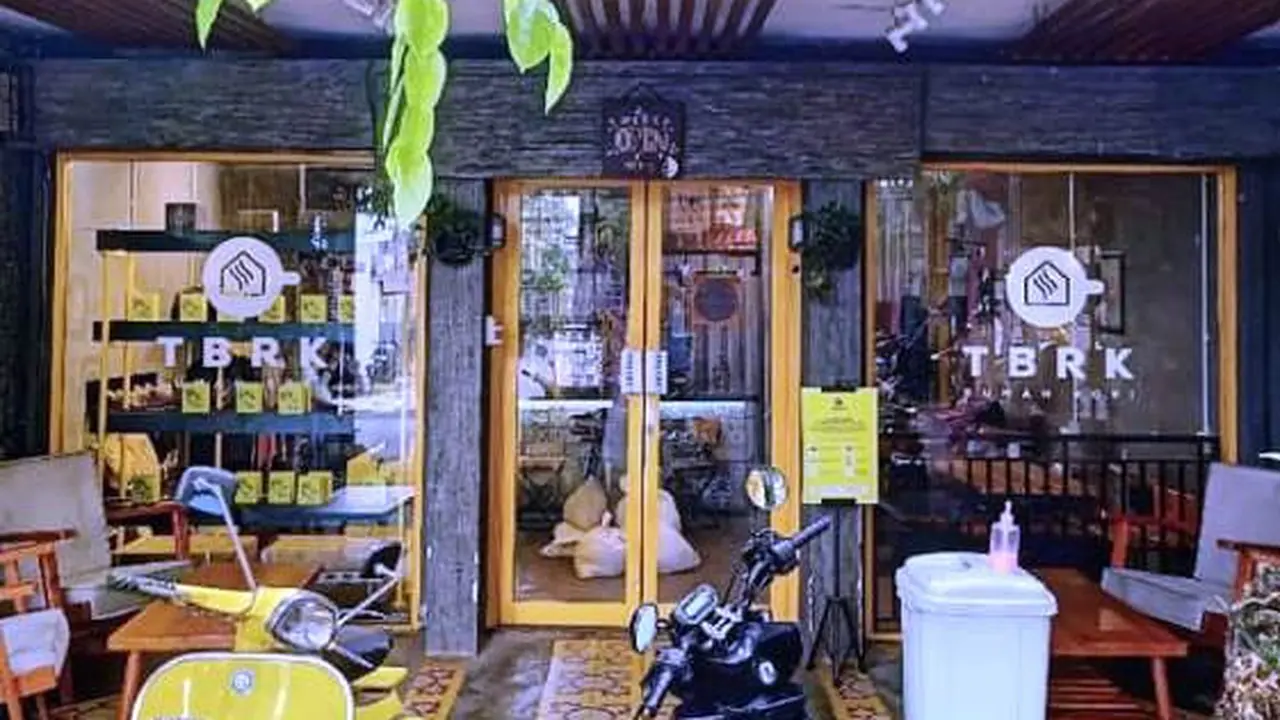 6 Kafe Unik di Surabaya, Tongkrongan Seru Arek Suroboyo