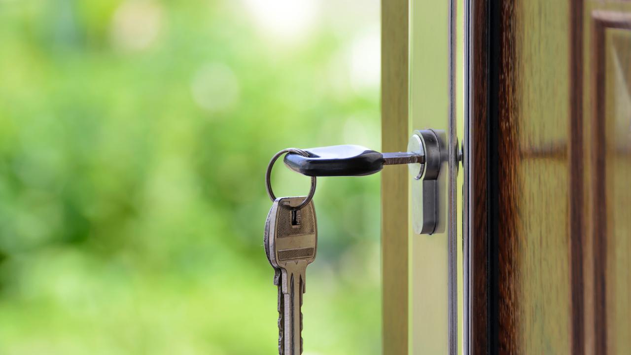 Pintu Aluminium Minimalis, Solusi Modern untuk Hunian Anda