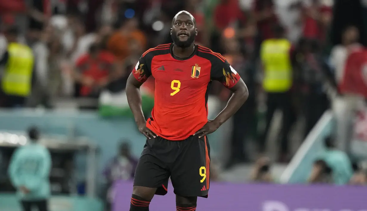 Usai tertinggal satu gol, Timnas Belgia berusaha mencari gol penyeimbang dengan lebih menggencarkan serangan. Terbukti, Romelu Lukaku dimasukkan pelatih Roberto Martinez pada menit ke-81. (AP/Frank Augstein)