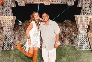 Nia Ramadhani saat pesta bersama anggota keluarga. [Instagram/ramadhaniabakrie]