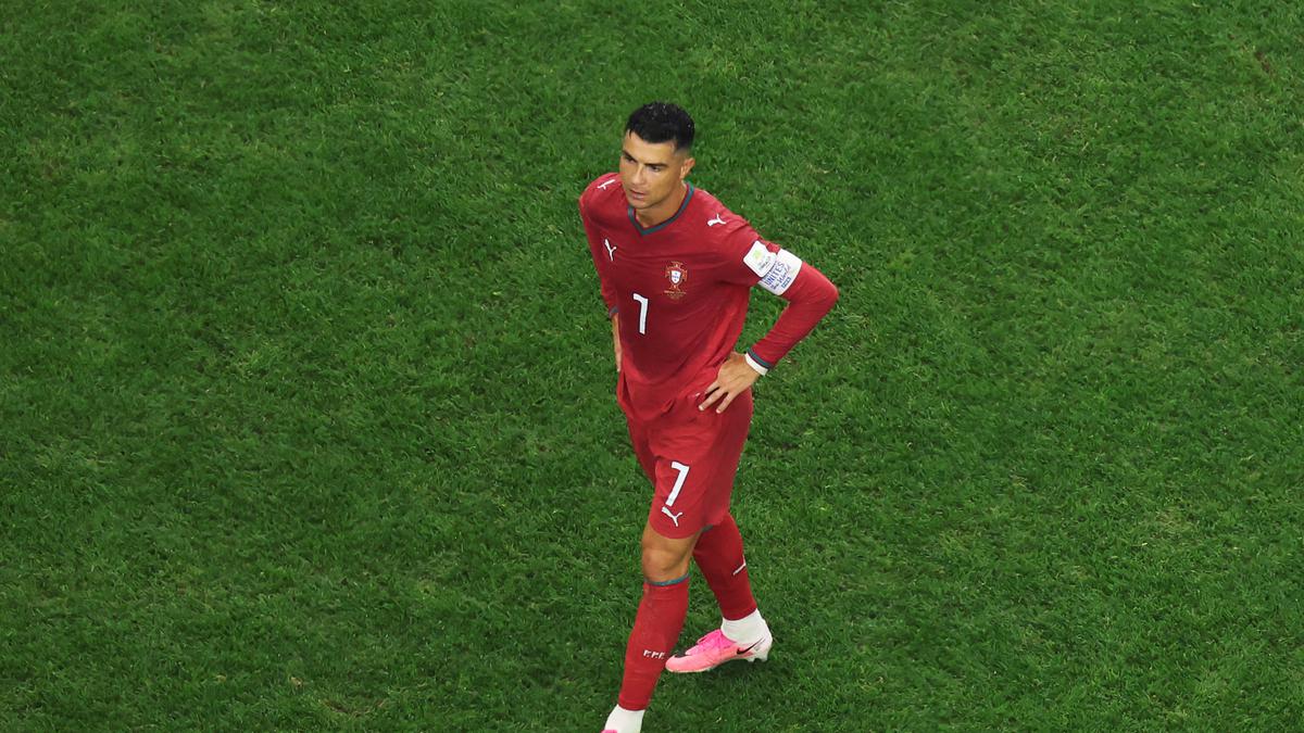 Gagal Juara Piala Dunia, Cristiano Ronaldo Banggakan Trofi Piala Eropa