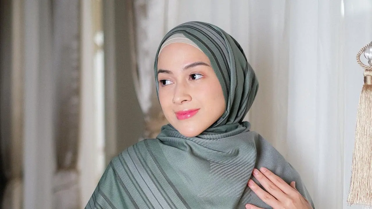Potret Dapur Rumah Nina Zatulini, Bergaya Minimalis Penuh dengan Nuansa Putih