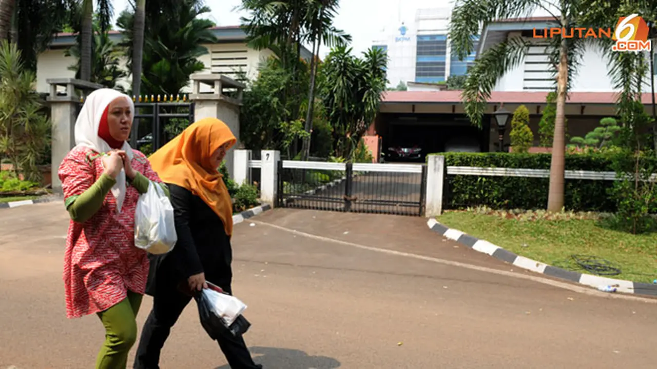 rumah-akil-muchtar2-131003c.jpg