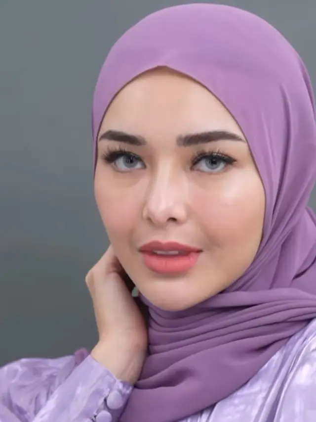 Amanda Manopo Berhijab