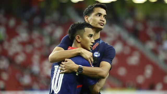 Foto: Suka dan Duka usai Timnas Indonesia Menghabisi Singapura di Leg Kedua Semifinal Piala AFF 2020, Faris Ramli Paling Terpukul