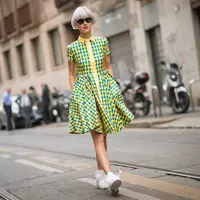 Lihat 5 sepatu yang akan buat penampilan feminin dengan gaun jauh lebih fashionable. (Sumber foto: pinterest, whowhatwear)