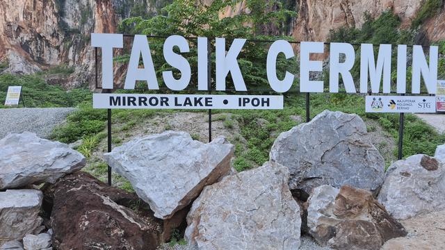 Tasik Cermin Ipoh Malaysia