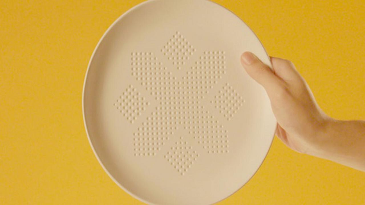 Piring makan asal Thailand