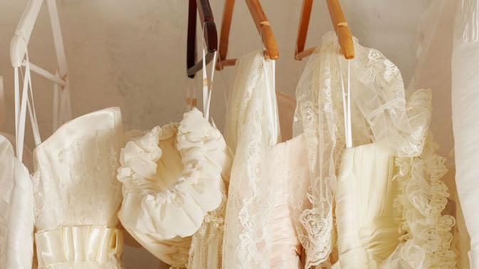 Tips Pembersihan Baju Pernikahan Dengan Mudah