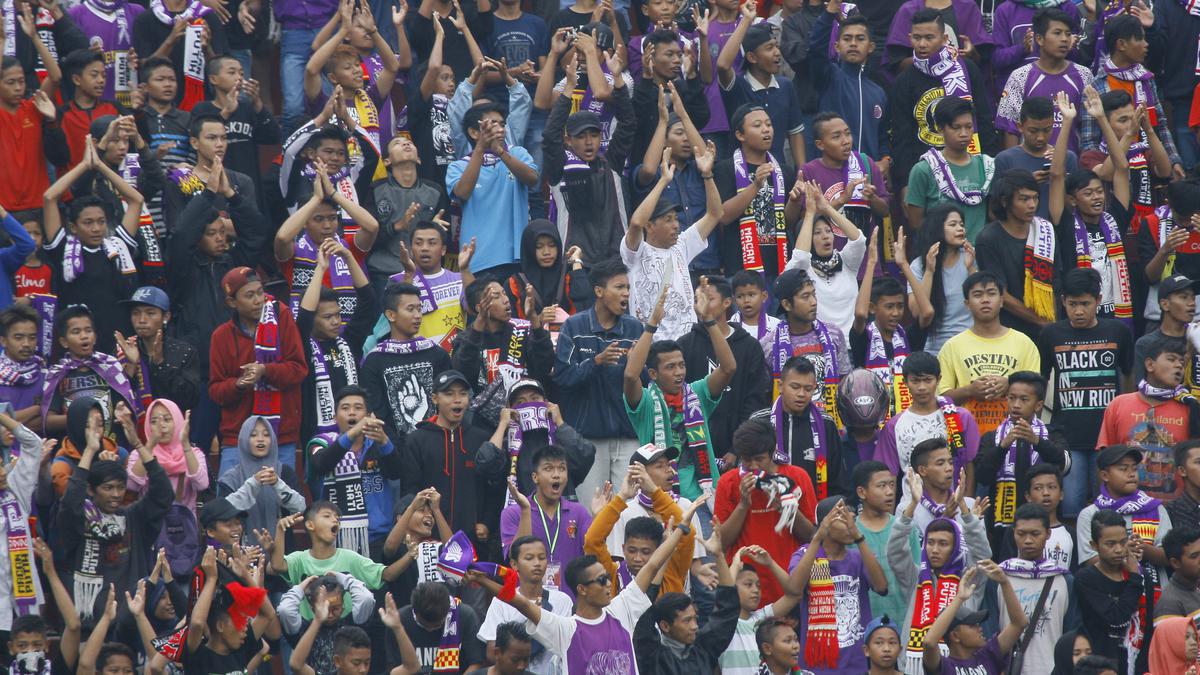 Buntut Pelemparan Bus Persik di Kanjuruhan, Aliansi Suporter Persik Keluarkan Maklumat Sapta Kriya, Apa Saja Isinya?