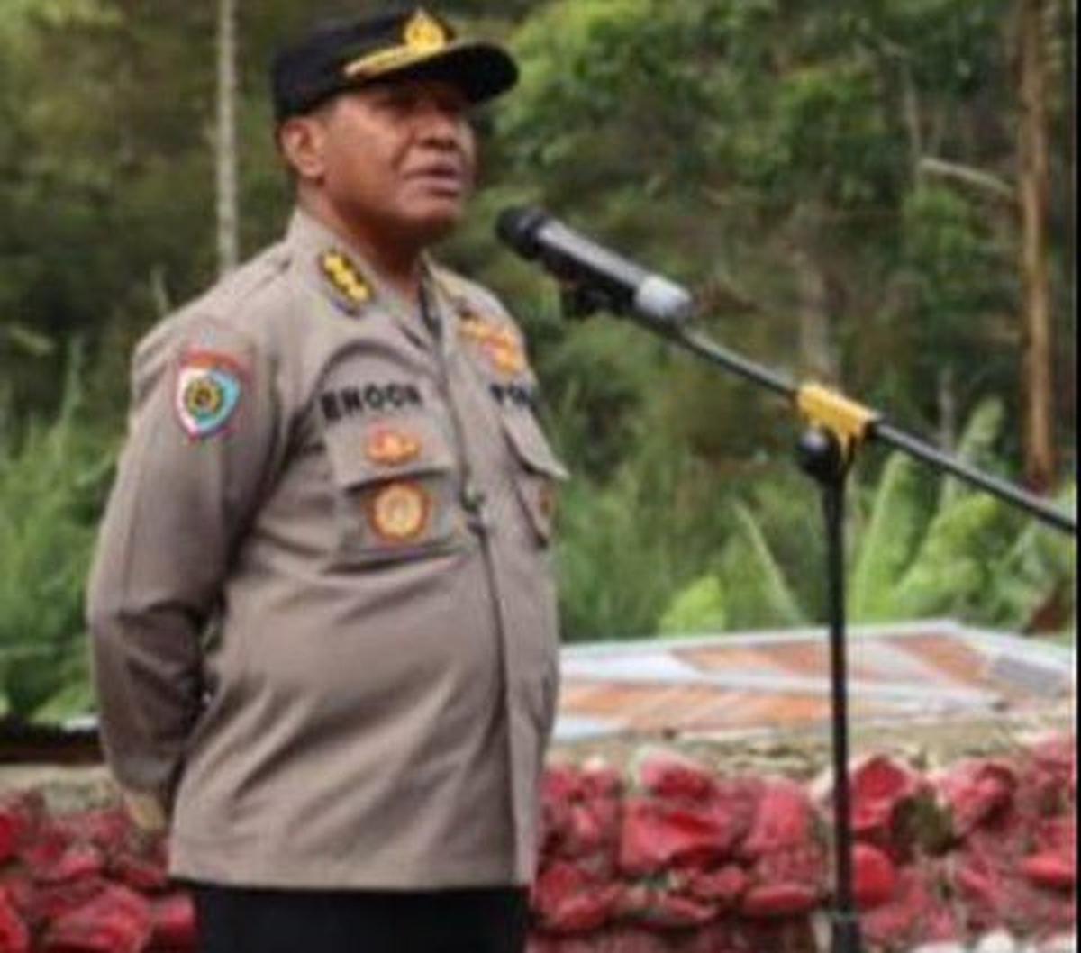 Liasion Officer (LO) Papua Pegunungan Kombes Pol Andi Yoseph Enoch membagikan video berisi penjelasan sulitnya meraih pangkat jenderal.<br>