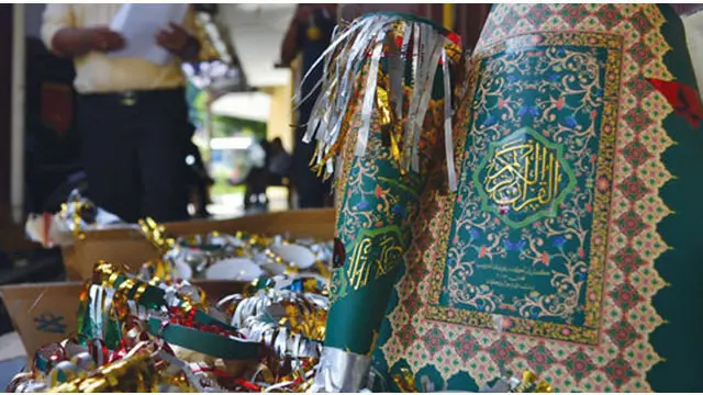 News Flash: Heboh Terompet Tahun Baru dari Cover Alquran di Kendal