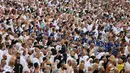 <p>Al-Bijawi mengatakan semua pintu masuk Kerajaan sudah siap dan dilengkapi dengan berbagai fasilitas. Dia juga menyebut peziarah akan terus berdatangan dalam beberapa hari mendatang. (Abdel Ghani BASHIR/AFP)</p>
