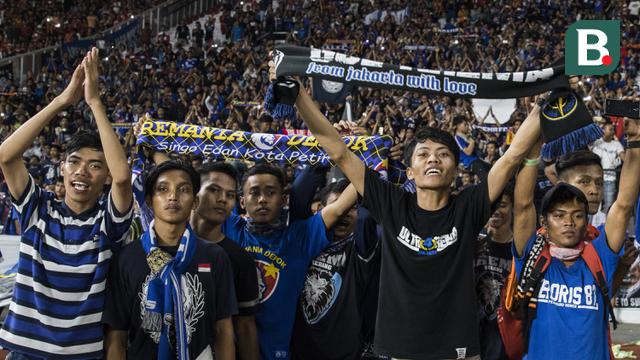 Dukungan Aremania saat Away