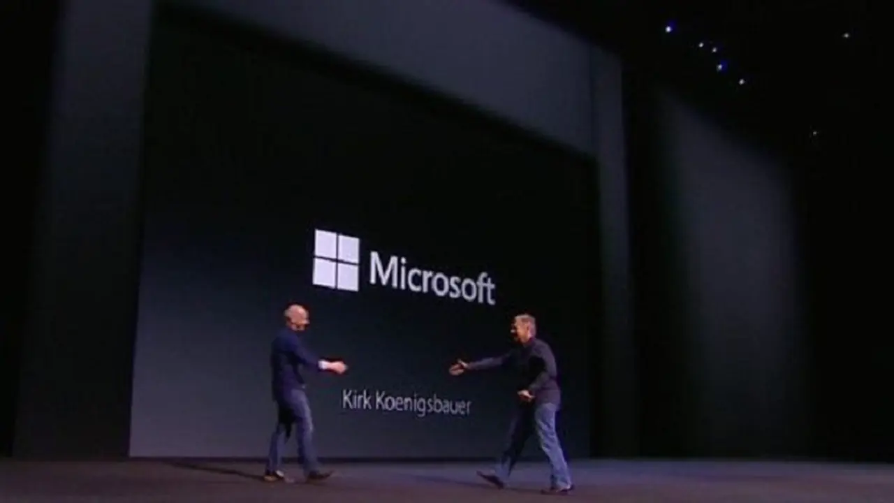 Apple dan Microsoft Akur, Ada Apa?