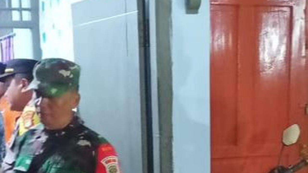 Ketika dalam perjalanan kabur menuju daerah Jawa Tengah, pelaku sempat menghubungi orang tuanya melalui pesan di media sosial bahwa ada wanita terikat di dalam rumah.