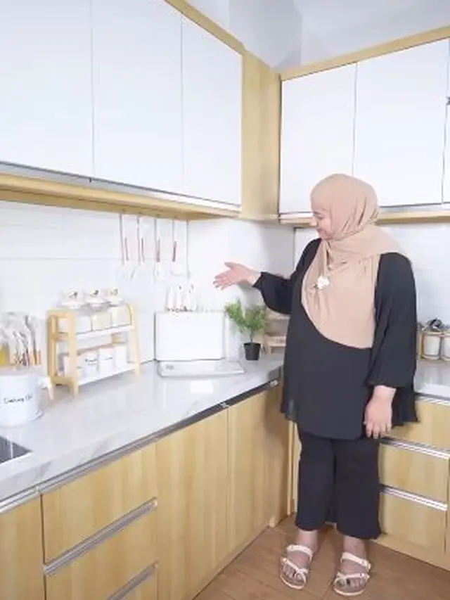 Potret dapur kotor rumah baru Tasyi Athasyia (Sumber: Instagram/@tasyiiathasyia)