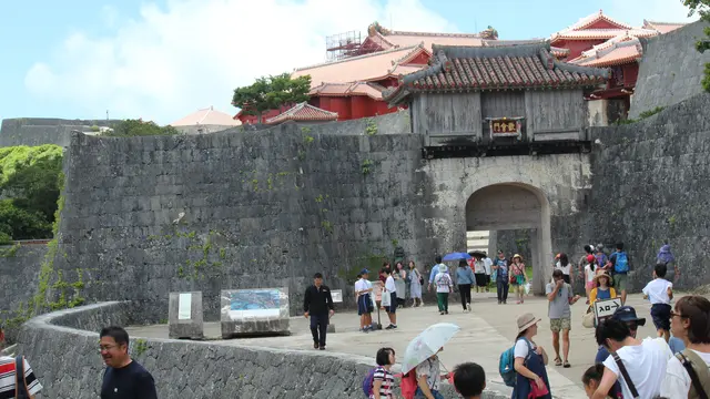 Menyusuri Shurijo Castle, Menemukan Semangat Orang Jepang yang Tak Pernah Mati