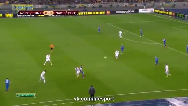 SSC Napoli gagal menembus final Piala Europa 2014/15 setelah ditumbangkan klub asal Ukrainan FC Dnipro dengan skor 1-0 (agregat 2-1).  Di final FC Dnipro akan menghadapi Sevilla yang berhasil menumbangkan wakil Italia lainnya, Fiorentina dengan agreg...