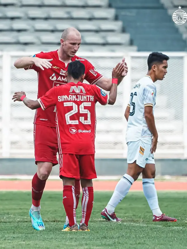 Persija Jakarta ketika beruji coba dengan FC Bekasi City.