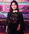 Artis muda Prilly Latuconsina kembali berhasil menuai prestasi di dunia hiburan. Tadi malam (19/10), Prilly dinobatkan sebagai Host Tamu Paling Inbox 2016 dalam ajang Inbox Awards 2016. (Bambang E. Ros/Bintang.com)